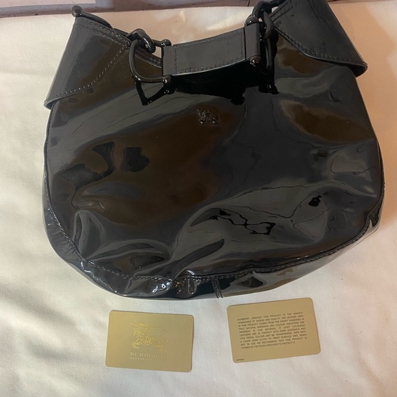 LIKE NEW BURBERRY PATENT LEATHER SHOULDER BAG RARE!!!!! - Picture 7 of 12